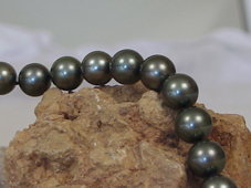 perles d'akoya noires